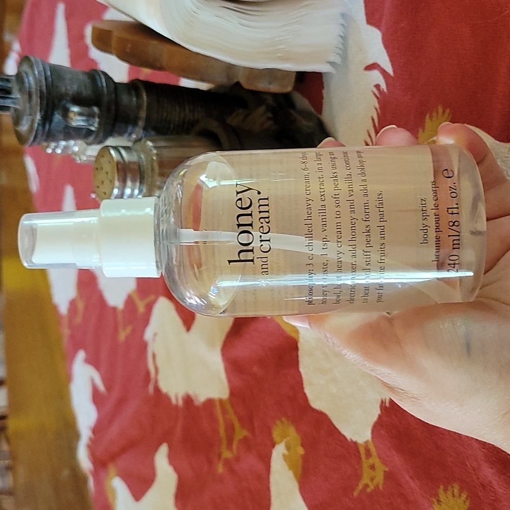 Philosophy Honey and Cream body spritzer